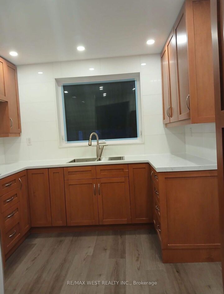 Property Photo: 408 Drewry Avenue ON M2R 2K5