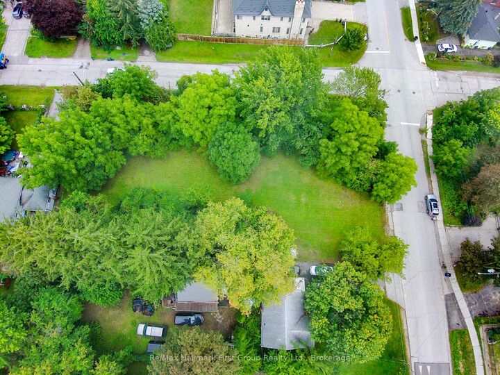 Property Photo:  98 Euclid Avenue  ON M1C 1J9 