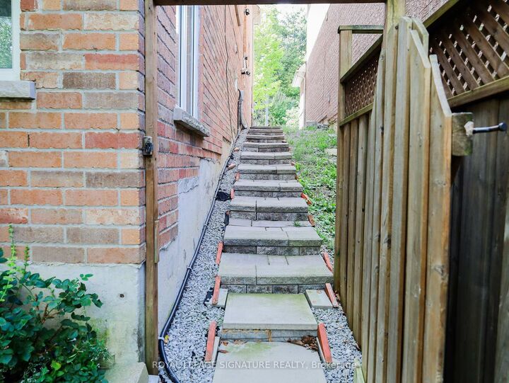 Property Photo:  503 Thornhill Woods Drive Basement  ON L4J 9A1 