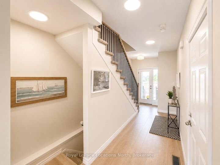 Property Photo:  3 Driftwood Lane  ON N4L 0A0 
