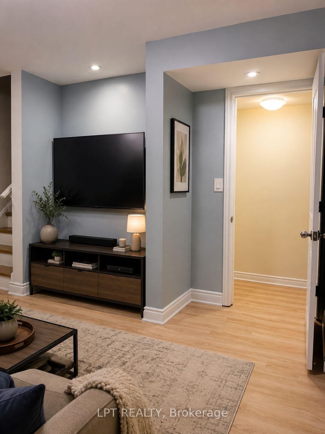 Property Photo:  3304 Sunlight Street Basement  ON L5M 0G8 