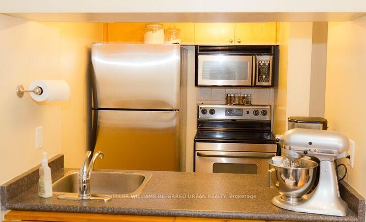 Property Photo:  3 Everson Drive 105  ON M2N 7C2 