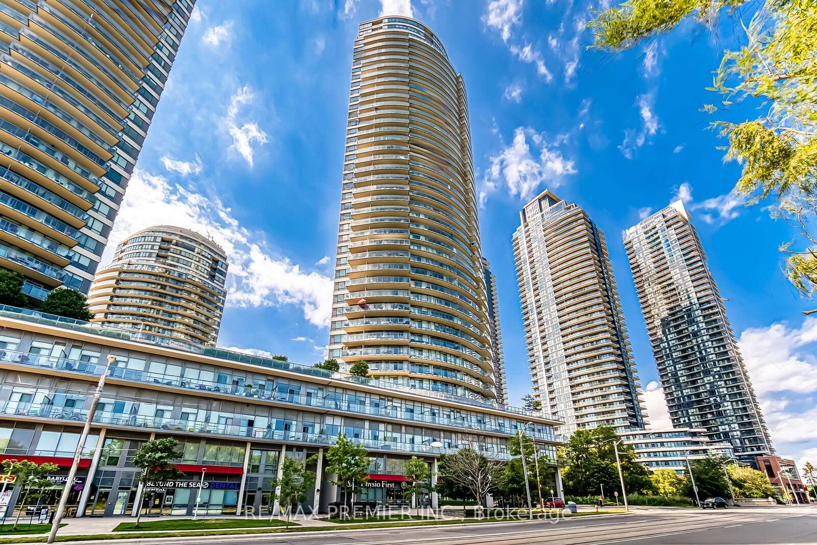 Property Photo: 2230 Lakeshore Boulevard 2902 ON M8V 0B2