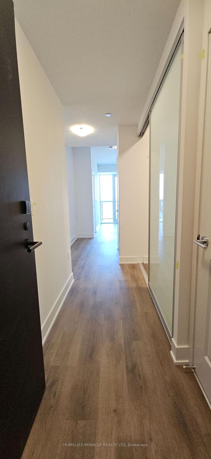 Property Photo:  115 Nipissing Road 1601A  ON L9T 1R3 