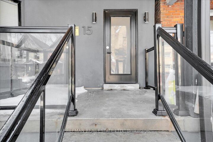 Property Photo:  15 Thorburn Avenue 204  ON M6K 1C4 