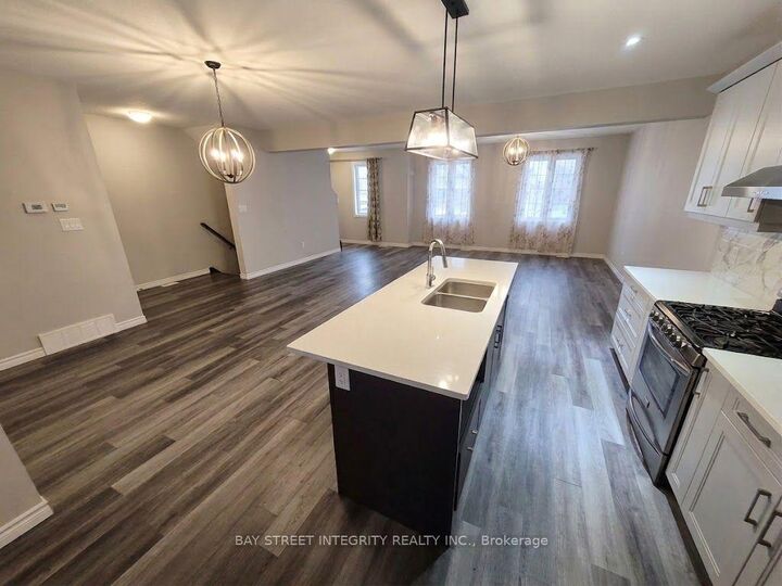 Property Photo:  435 Callaway Road 60  ON N6G 2N1 