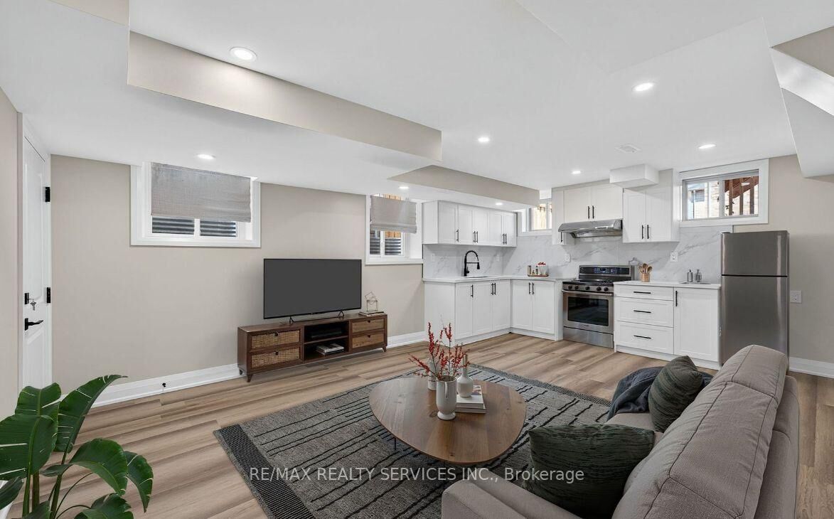 Property Photo:  1378 Broderick Street  ON L9S 0P5 