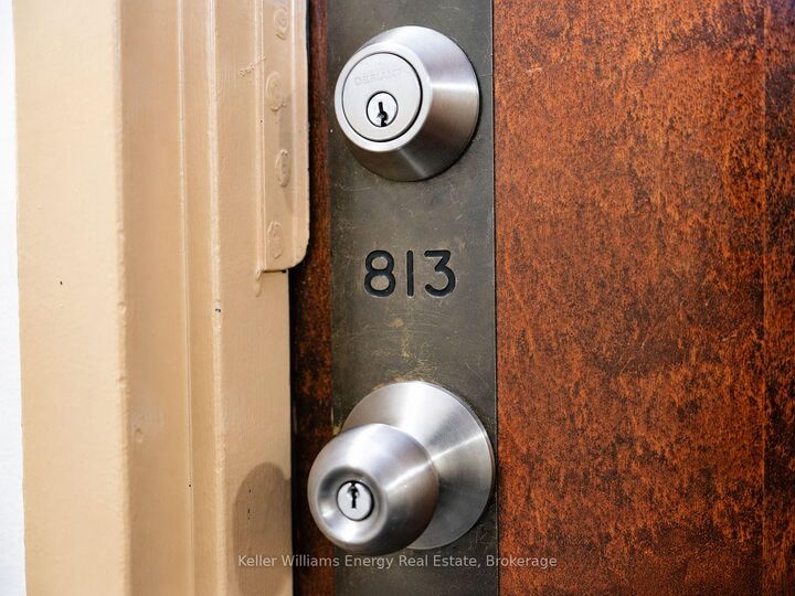 Property Photo:  10 Tapscott Road 813  ON M1B 3L9 
