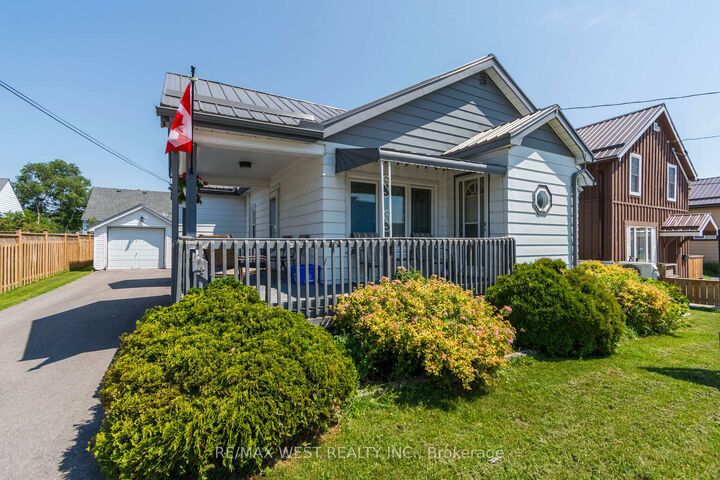 Property Photo:  4 George Street  ON K8V 1R1 