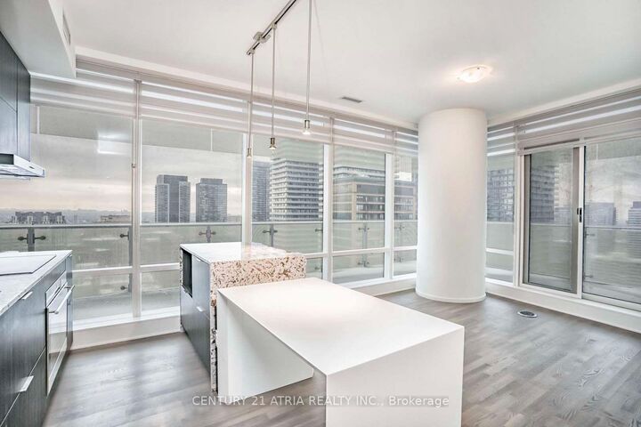 Property Photo:  1 Bloor Street E 2704  ON M4W 0A8 