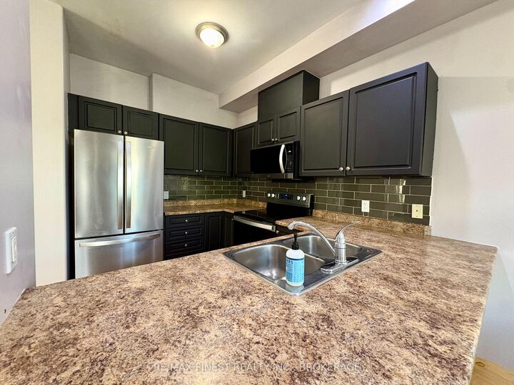 Property Photo:  769 Newmarket Lane  ON K7K 0C8 
