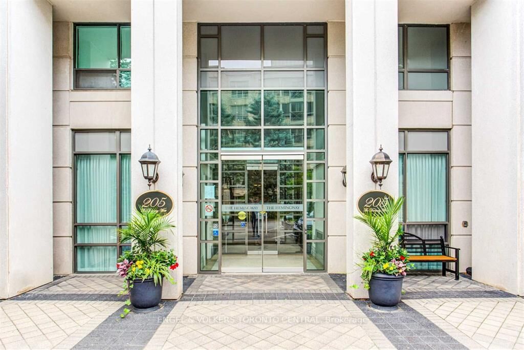 Property Photo:  205 The Donway Way W 104  ON M3B 3S5 