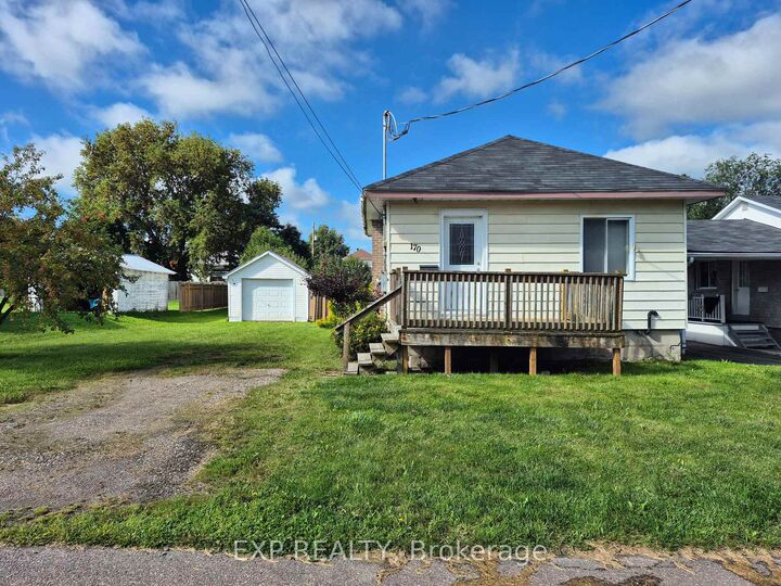 Property Photo:  170 June Street  ON K7V 2K3 