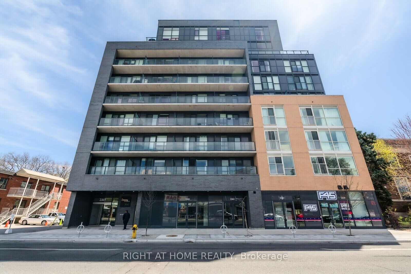 Property Photo:  2369 Danforth Avenue 510  ON M4C 0B1 