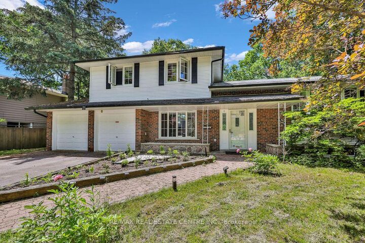 Property Photo:  1366 Aldo Drive  ON L5H 3E9 