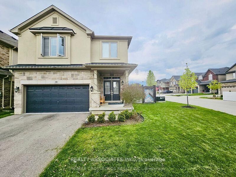 Property Photo:  35 Cutts Crescent  ON L0R 1C0 