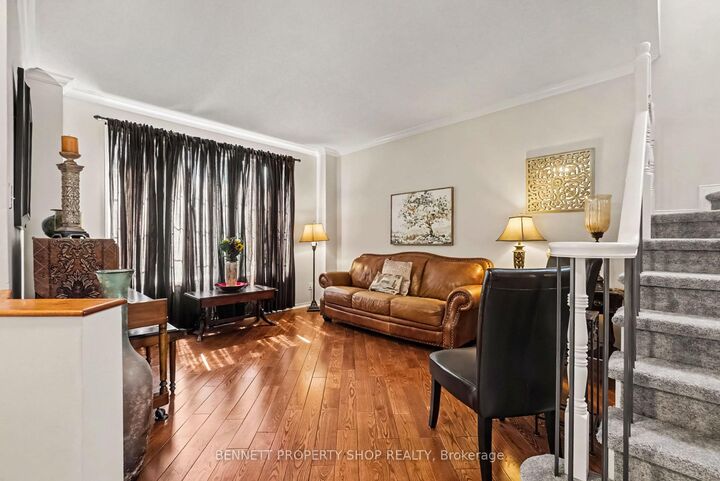 Property Photo:  21 Summerwind Crescent  ON K2G 6G6 