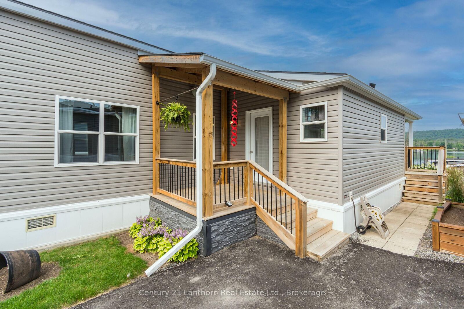 Property Photo:  484 Frankford Stirling Road 18  ON K0K 2C0 