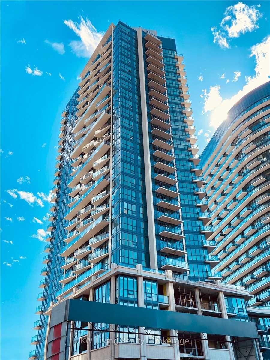 Property Photo:  49 East Liberty Street 2002  ON M6K 0B2 