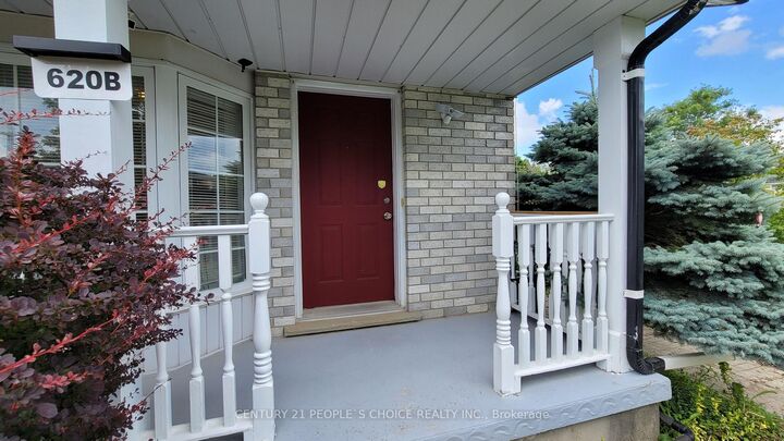 Property Photo:  620 Settlersfield Court B  ON N2T 2K7 