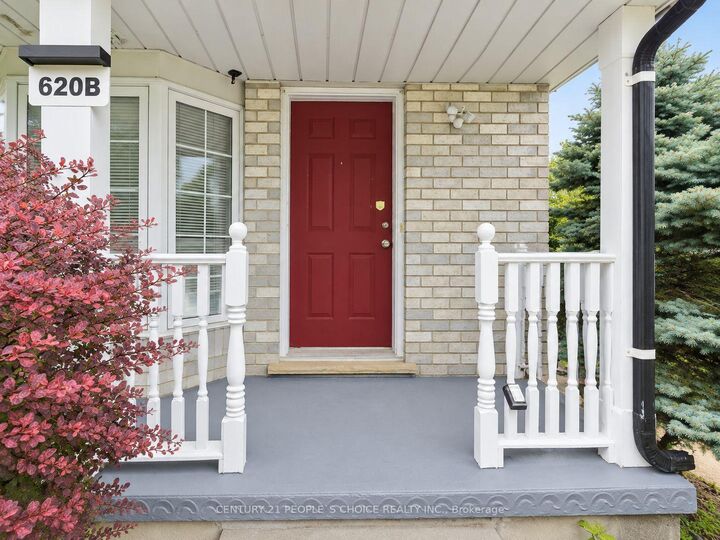Property Photo:  620 Settlersfield Court B  ON N2T 2K7 