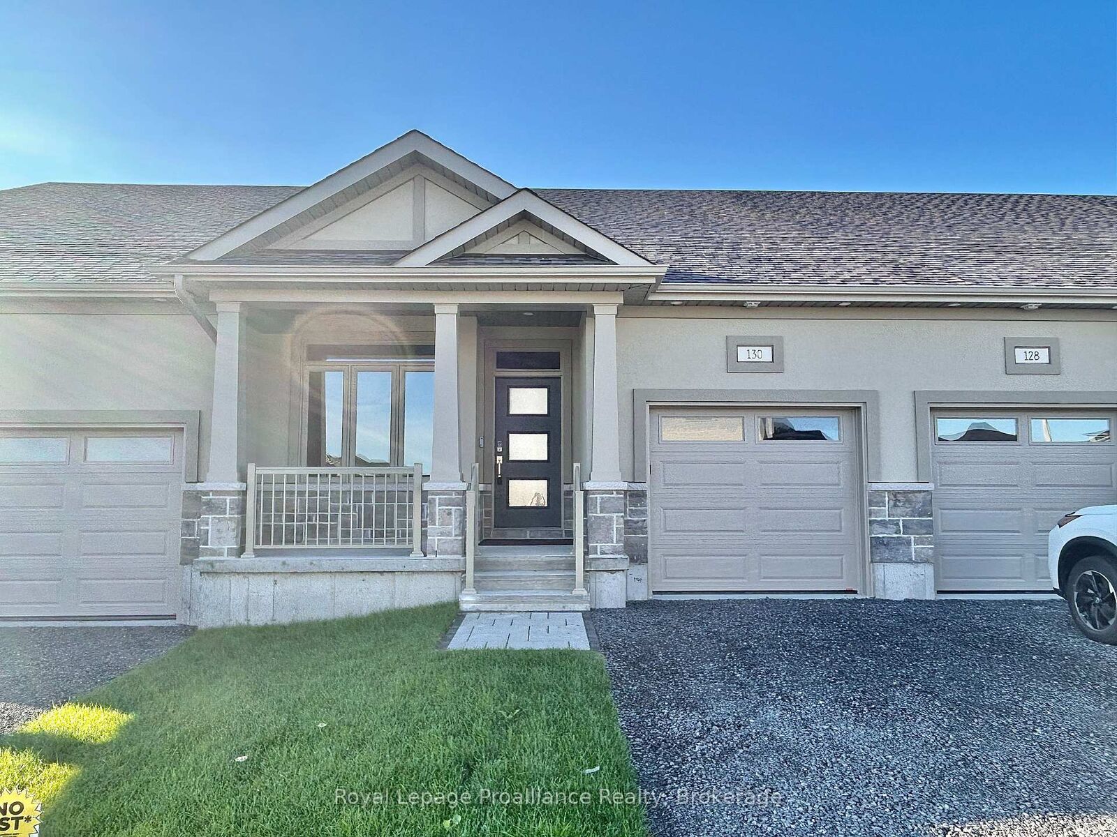 Property Photo:  130 Athabaska Drive  ON K8N 0T2 