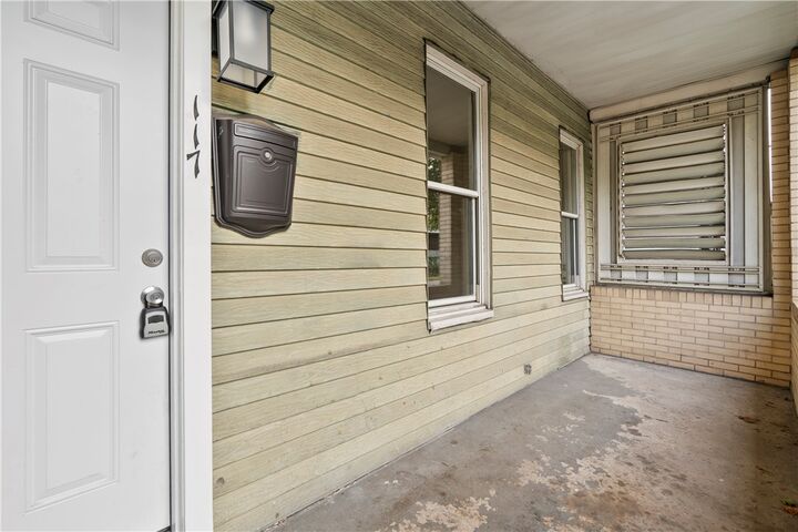 Property Photo: 117 W 14th Ave PA 15120