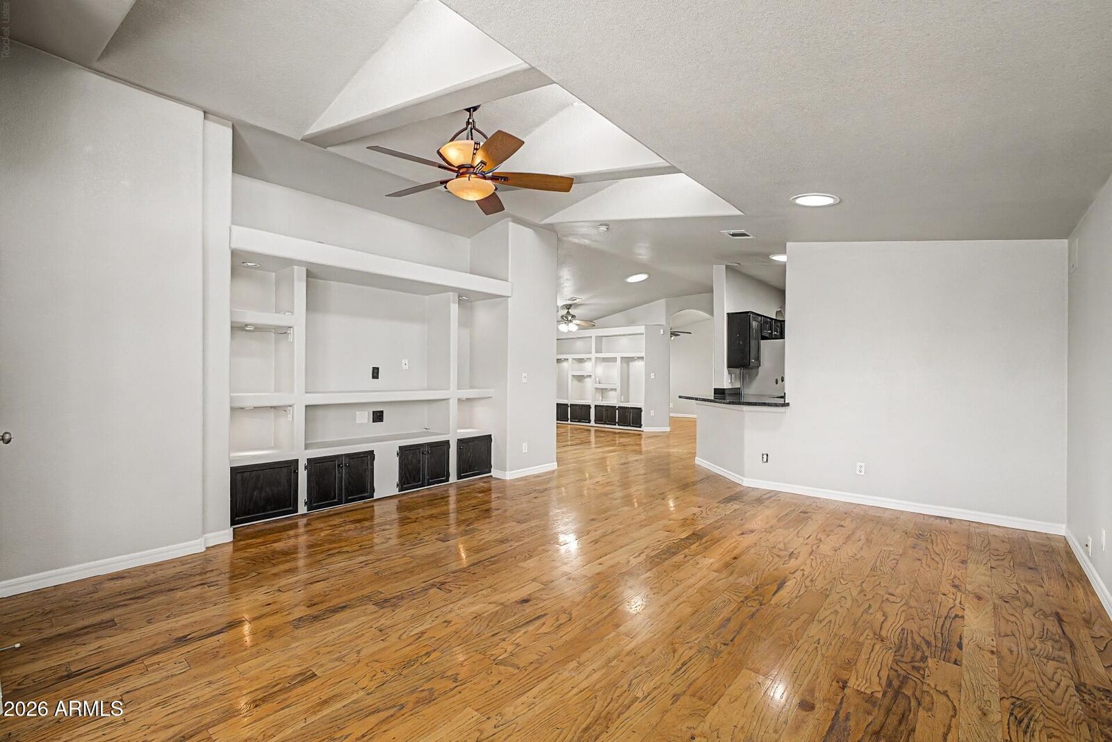 Property Photo: 3301 S Goldfield Road 1017 AZ 85119