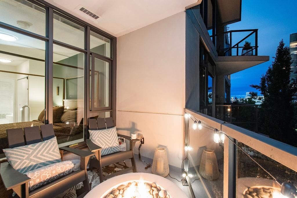 Property Photo:  135 W 2nd Street 206  BC V7M 0C5 