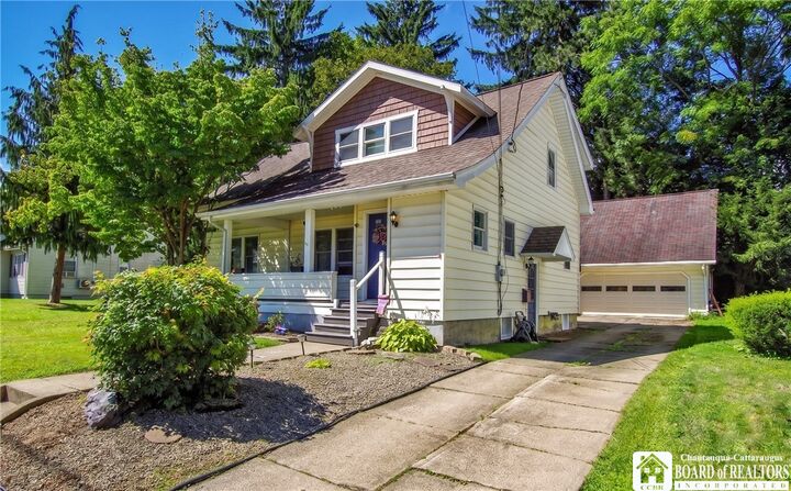 Property Photo:  529 Weeks Street  NY 14701 