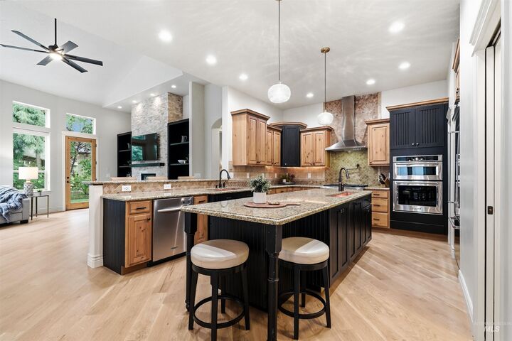 Property Photo:  1650 S Stream Pointe Ln  ID 83616 