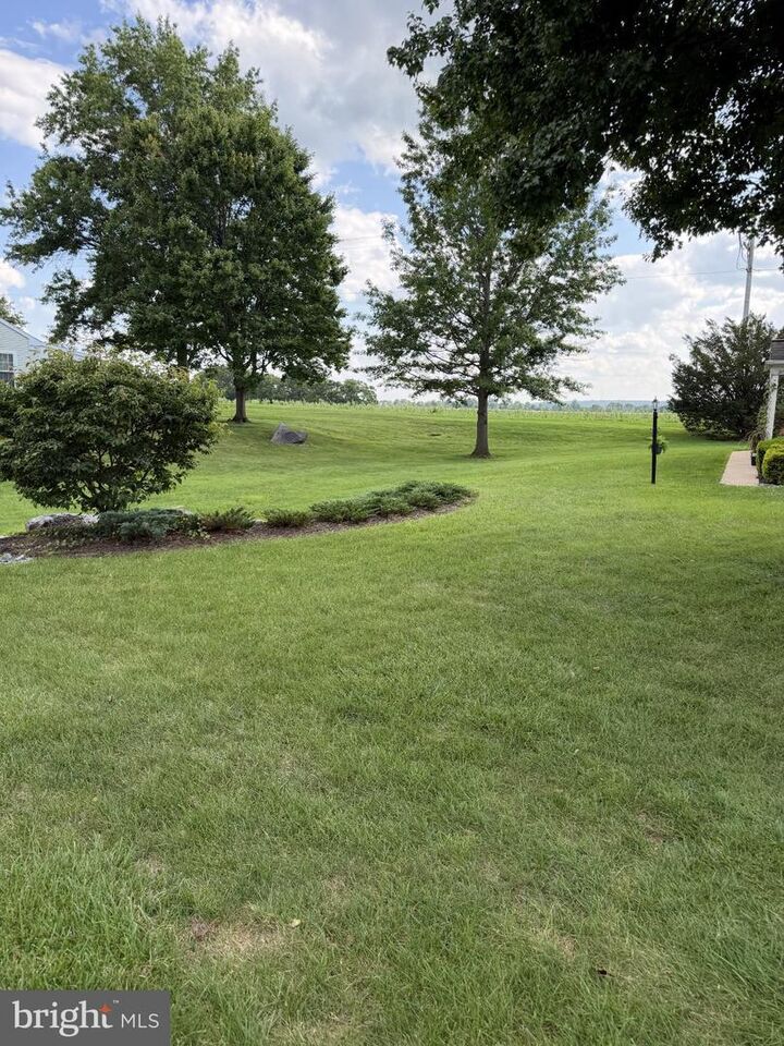 Property Photo:  2152 Wexford Road  PA 17078 