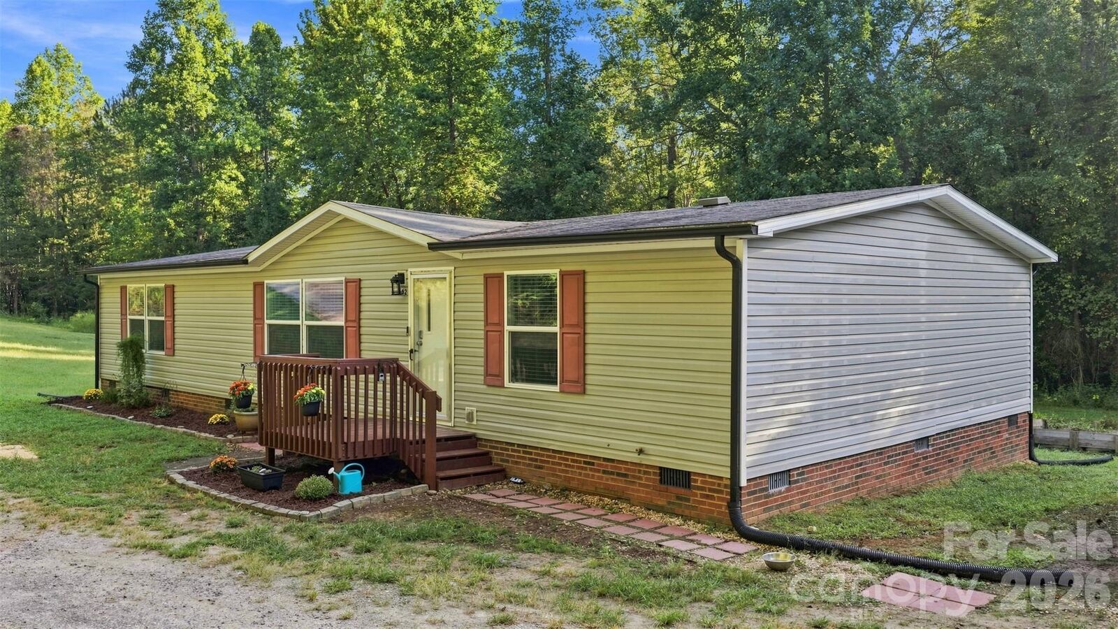 Property Photo:  4782 29th Street Drive NE  NC 28601 