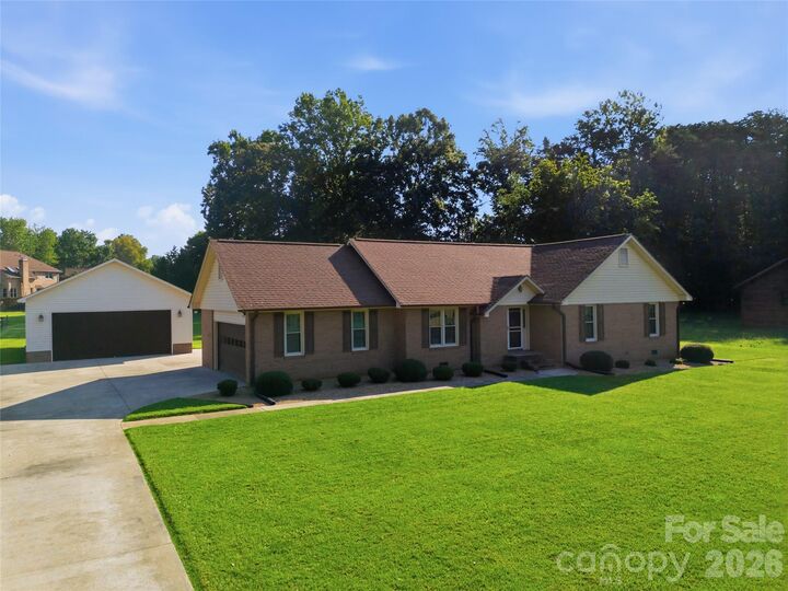 Property Photo:  1035 Sides Road  NC 28138 