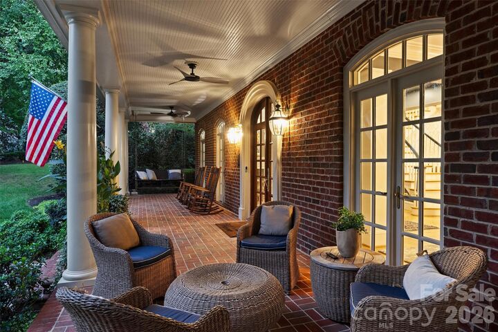 Property Photo: 2115 Foxcroft Woods Lane NC 28211