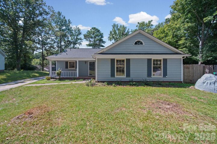 Property Photo: 4301 Claybury Court NC 28227