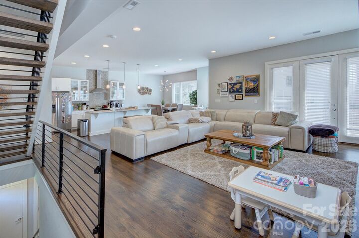 Property Photo:  914 Westbrook Drive A  NC 28202 