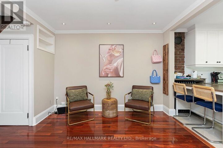 Property Photo:  141 Humbercrest Boulevard  ON M6S 4L4 