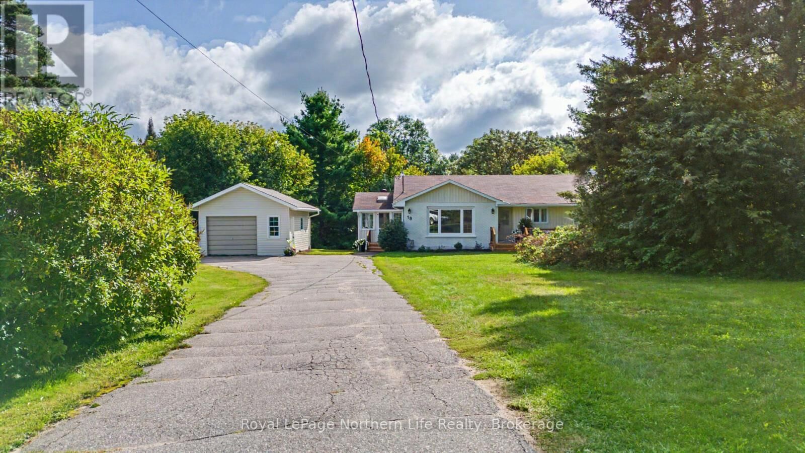 Property Photo:  18 Big Bend Avenue  ON P0H 1Z0 
