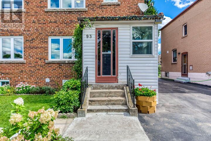 Property Photo:  93 North Woodrow Boulevard  ON M1K 1W7 