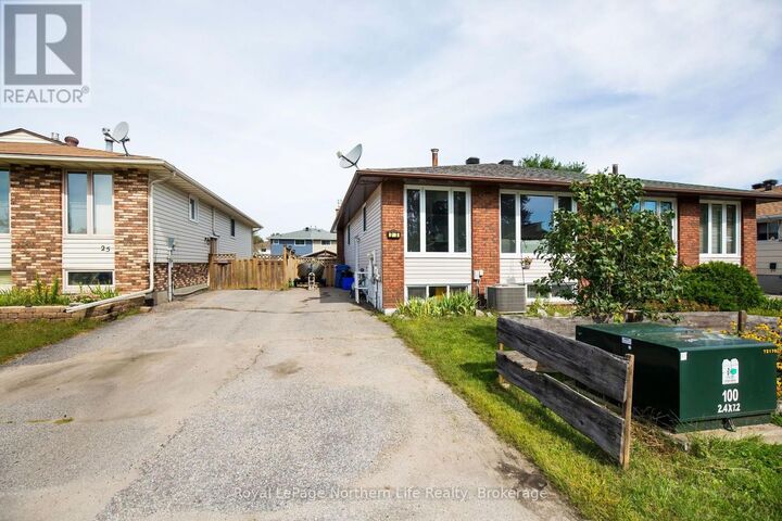 Property Photo:  23 Harris Drive  ON P1A 3Z1 