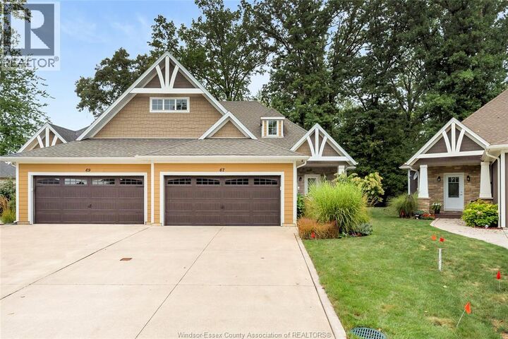 Property Photo:  67 Red Oak  ON N9V 4C4 