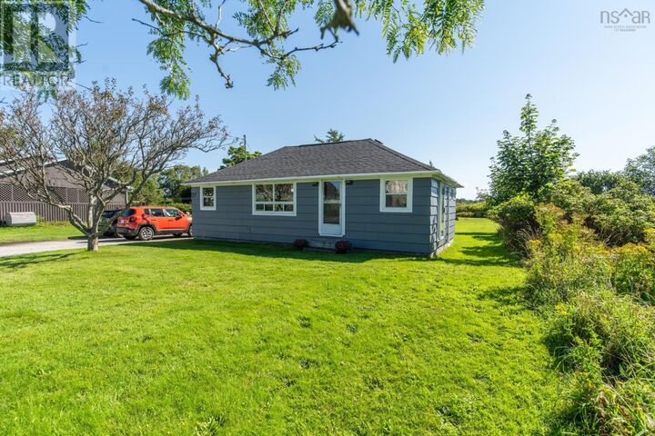 Property Photo:  37 Pleasant Street  NS B5A 5L2 