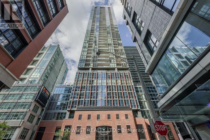 Property Photo:  88 Blue Jays Way 3111  ON M5V 0L7 