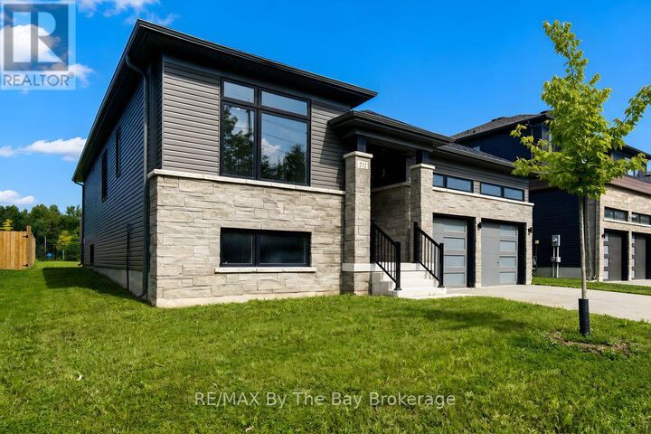 Property Photo:  232 Ramblewood Drive  ON L9Z 0L6 