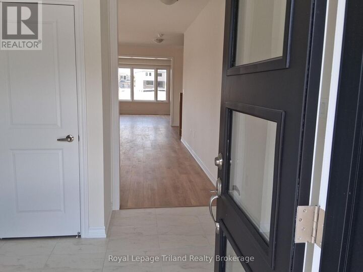 Property Photo:  959 Trillium Drive  ON N4S 7W2 