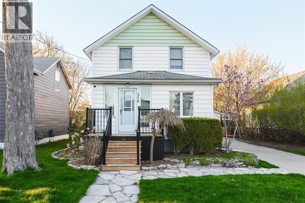 Photo de la propriété:  316 Bright Street  ON N7T 4G2 