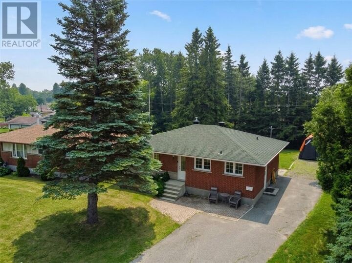 Property Photo:  1287 Lillian Boulevard  ON P3A 2R9 