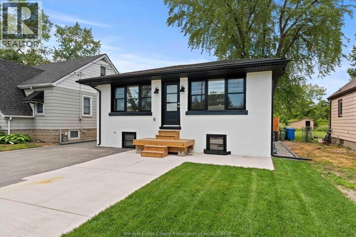 Property Photo: 557 Elinor Street Main Home ON N8P 1E3