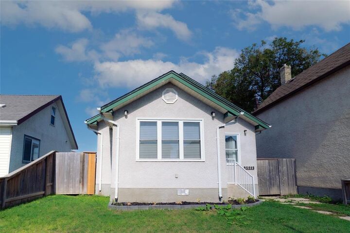 Photo de la propriété: 1511 Ross Avenue MB R3E 1E2